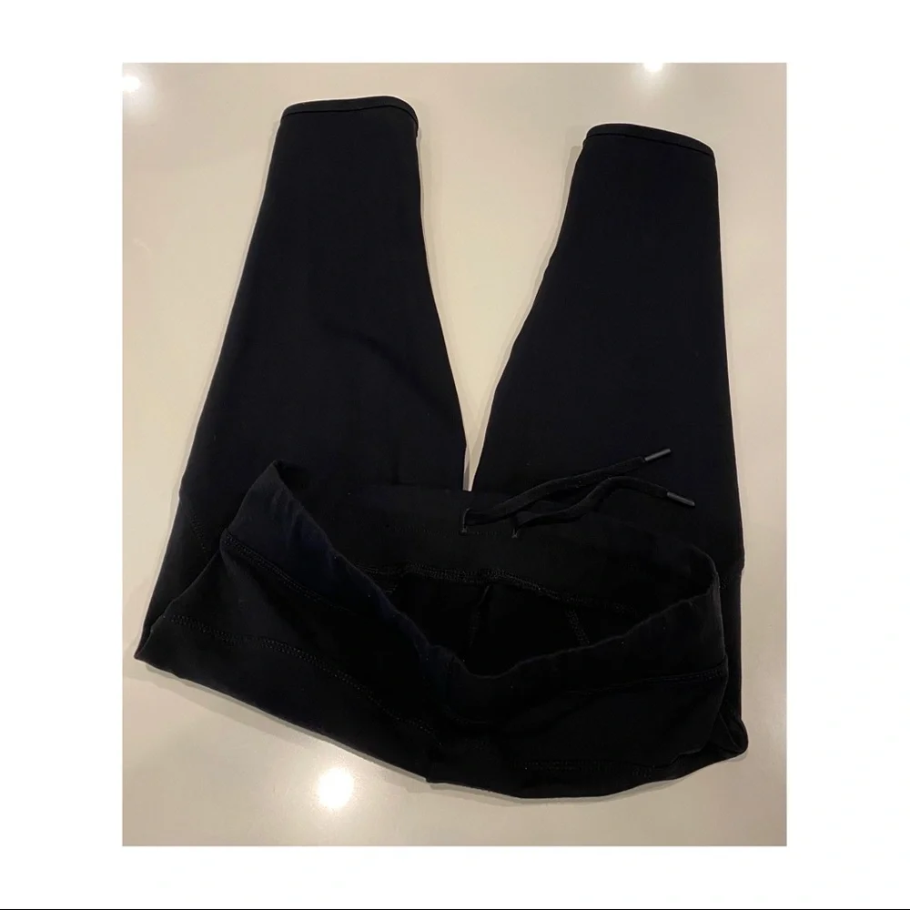 Lorna Jane 3/4 length Amy tights zippered pocket - Picture 5 of 7
